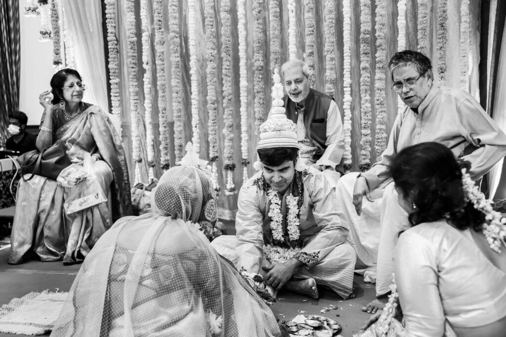 bengali wedding rituals photographed by dropdstudio weddings